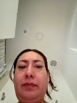 xLadyScarlettx online show from 04-17-26, 12:30