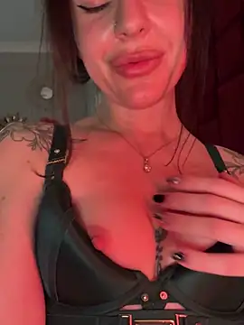 RubyLunaa online show from 03-09-26, 10:47