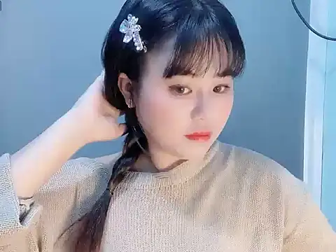 Snapshot of LiLi-Kirix99 chatting on 10-30-25, 05:42 LiLi-Kirix99 online show from 10-30-25, 05:42