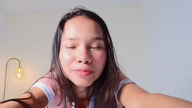 Snapshot of marce_algara chatting on 03-14-25, 12:29 marce algara online show from 03-14-25, 12:29