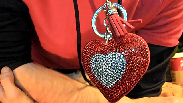 Snapshot of leatherz69 chatting on 02-14-25, 11:53 leatherz69 online show from 02-14-25, 11:53