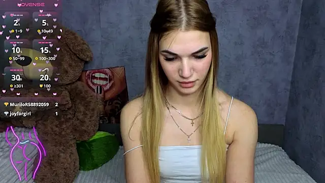 Hellen Moore online show from 10-28-25, 12:47