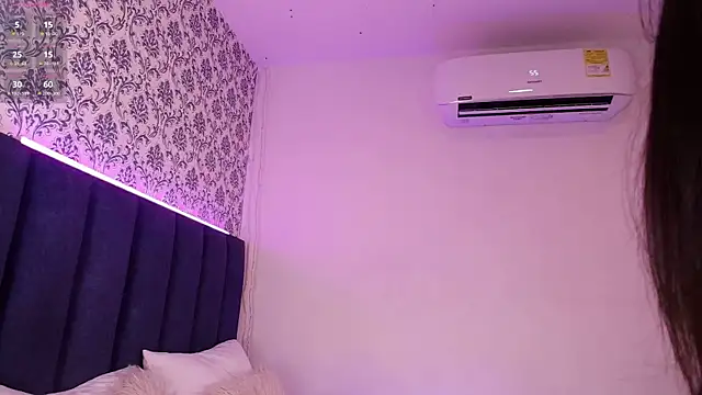 AmberMoss  online show from 03-07-25, 03:40