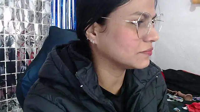 Snapshot of SweetAlmaa chatting on 09-25-25, 09:35 SweetAlmaa online show from 09-25-25, 09:35