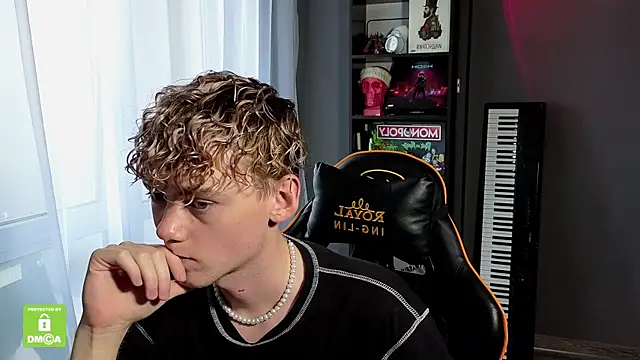 Snapshot of Keytaro chatting on 09-20-25, 06:58 Keytaro online show from 09-20-25, 06:58