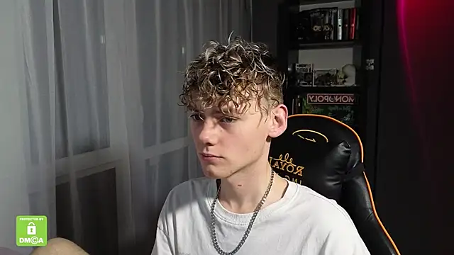 Snapshot of Keytaro chatting on 11-07-25, 02:50 Keytaro online show from 11-07-25, 02:50