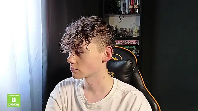 Keytaro online show from 12-14-25, 10:42