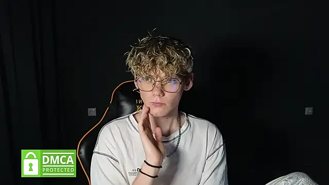 Keytaro online show from 04-22-26, 10:55