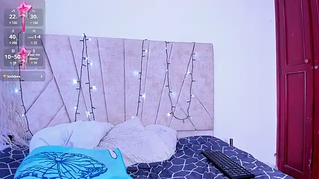 Snapshot of Kaela18 chatting on 12-26-24, 04:04 Kaela18 online show from 12-26-24, 04:04