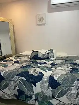 Belissa miller online show from 12-15-24, 04:15