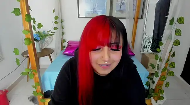 lussyevans24 online show from 02-07-25, 10:29