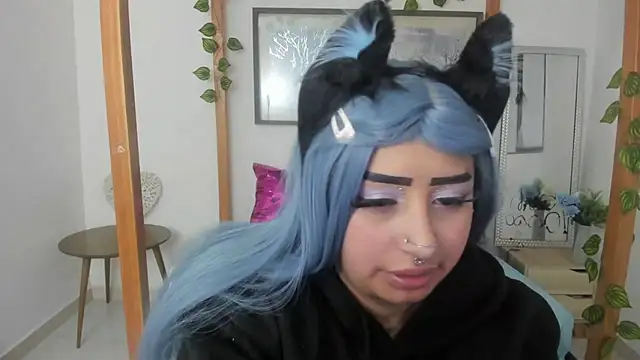 lussyevans24 online show from 03-18-25, 06:57