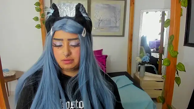 lussyevans24 online show from 03-20-25, 07:47