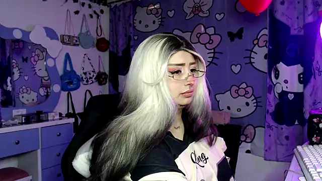 lussyevans24 online show from 02-25-26, 04:00