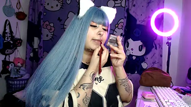Snapshot of lussyevans24 chatting on 06-10-26, 07:07 lussyevans24 online show from 06-10-26, 07:07