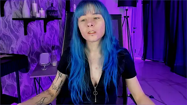 Snapshot of LexiWenford chatting on 09-18-25, 02:57 LexiWenford online show from 09-18-25, 02:57