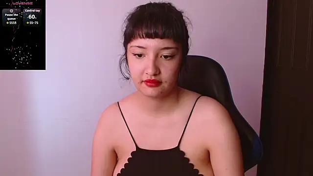 Snapshot of alexaa08 chatting on 04-04-26, 02:14 alexaa08 online show from 04-04-26, 02:14