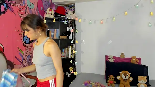 kittyzenn online show from 10-23-25, 05:23