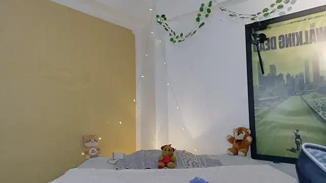 kittyzenn online show from 04-21-26, 02:45