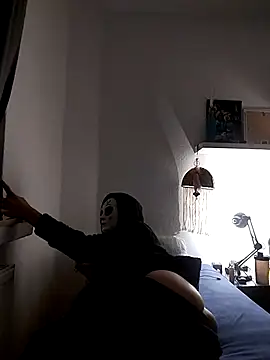 Dennis 2024 online show from 01-03-25, 03:05