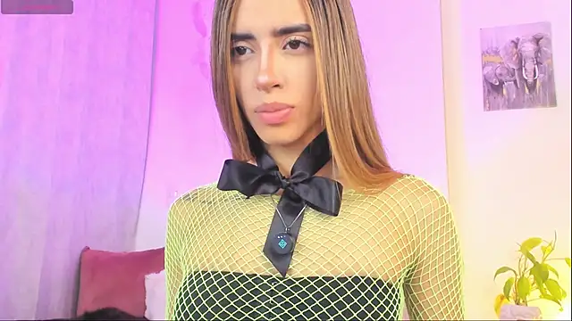 StormiRusso online show from 10-06-25, 03:26