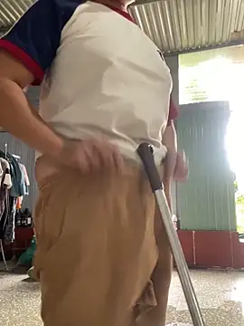 Linaannn online show from 11-16-25, 02:39