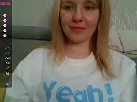 Snapshot of urbadkitty chatting on 01-06-25, 10:46 urbadkitty online show from 01-06-25, 10:46