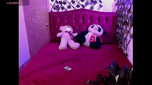 Melani cute02 online show from 04-16-26, 08:53