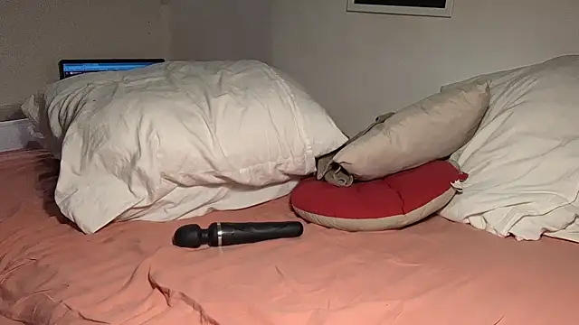 gymyagirlll online show from 07-18-26, 11:08