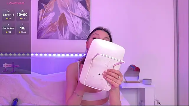 Veronica leal online show from 10-03-25, 09:06