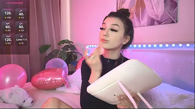 Snapshot of Veronica_leal chatting on 02-23-26, 08:33 Veronica leal online show from 02-23-26, 08:33