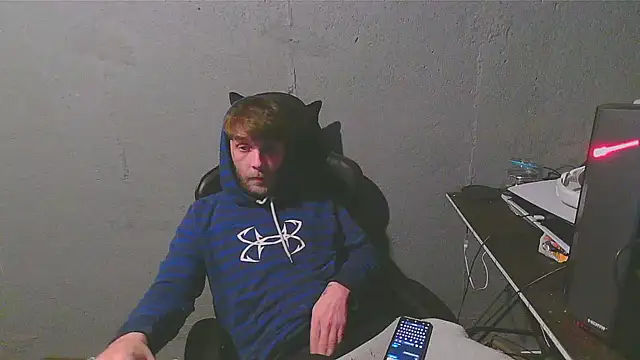 Snapshot of Superoz77 chatting on 01-11-25, 04:27 Superoz77 online show from 01-11-25, 04:27