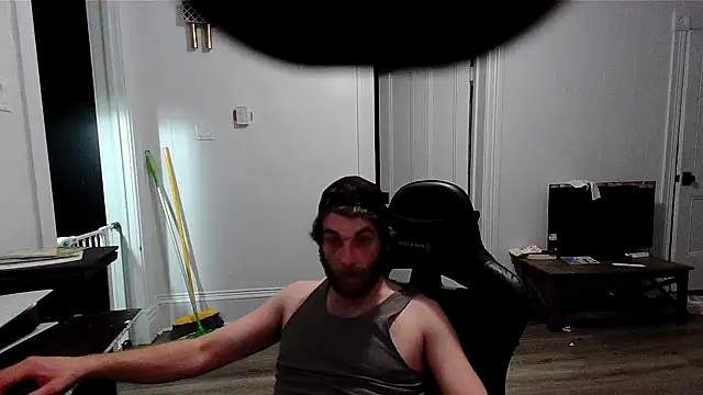 Snapshot of Superoz77 chatting on 10-31-25, 03:18 Superoz77 online show from 10-31-25, 03:18