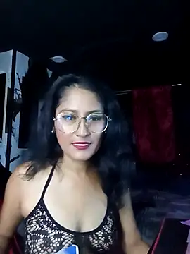 Snapshot of AdelinaMiran90 chatting on 10-20-25, 04:46 AdelinaMiran90 online show from 10-20-25, 04:46