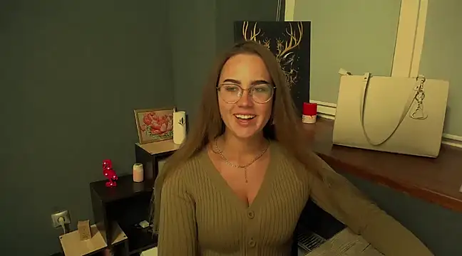 luxie milady online show from 12-03-24, 11:55