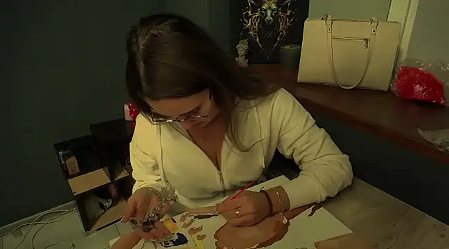 luxie milady online show from 12-13-24, 12:06