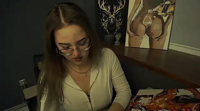 luxie milady online show from 03-21-25, 01:12