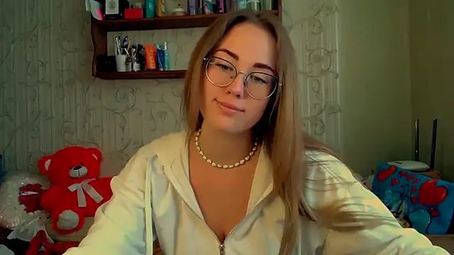 luxie milady online show from 10-01-25, 10:21