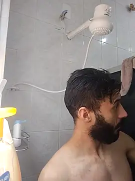 LopeseLua online show from 10-27-25, 01:26