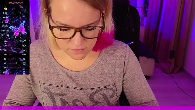 EVAshinyGIRL online show from 01-30-25, 07:39