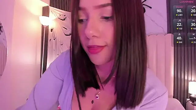 KatDreams  online show from 10-11-25, 04:01