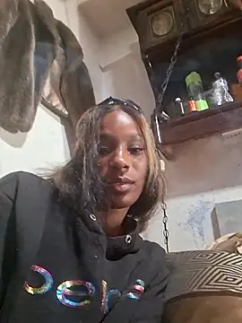 baebaebaddazz23 online show from 04-20-26, 06:16