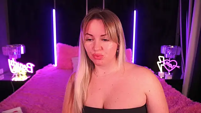 KiraCandyS online show from 02-04-25, 08:49