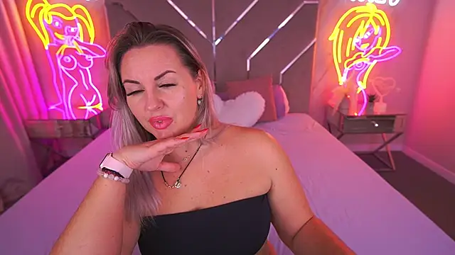 KiraCandyS online show from 11-24-25, 09:14