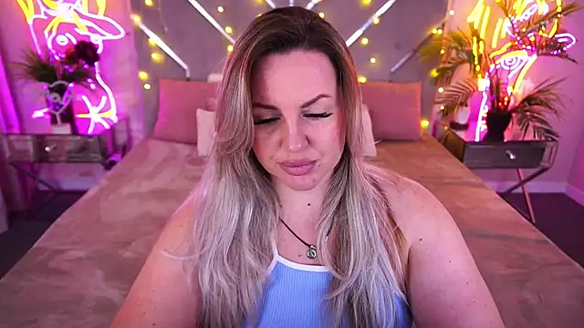 KiraCandyS online show from 04-20-26, 08:10