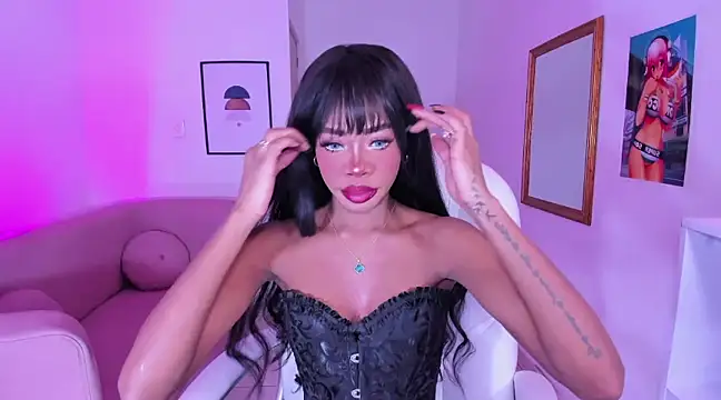 Snapshot of Angel_black_19 chatting on 02-08-25, 02:38 Angel black 19 online show from 02-08-25, 02:38