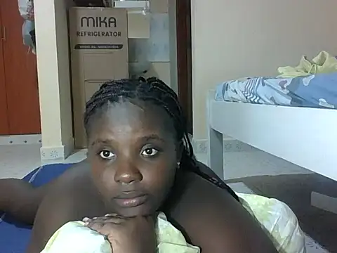 hotebbbyy online show from 01-18-26, 05:06