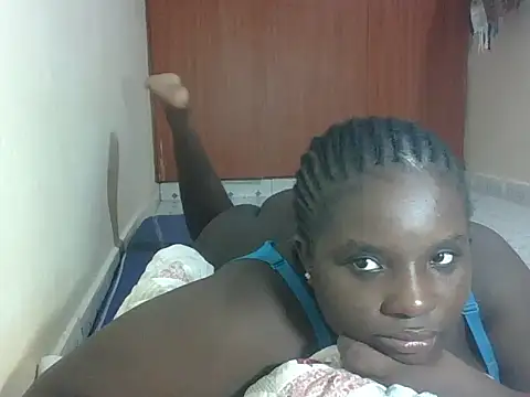 hotebbbyy online show from 04-18-26, 07:58