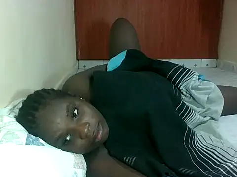 hotebbbyy online show from 05-04-26, 07:04