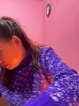 Hellen 111 online show from 01-15-25, 02:46